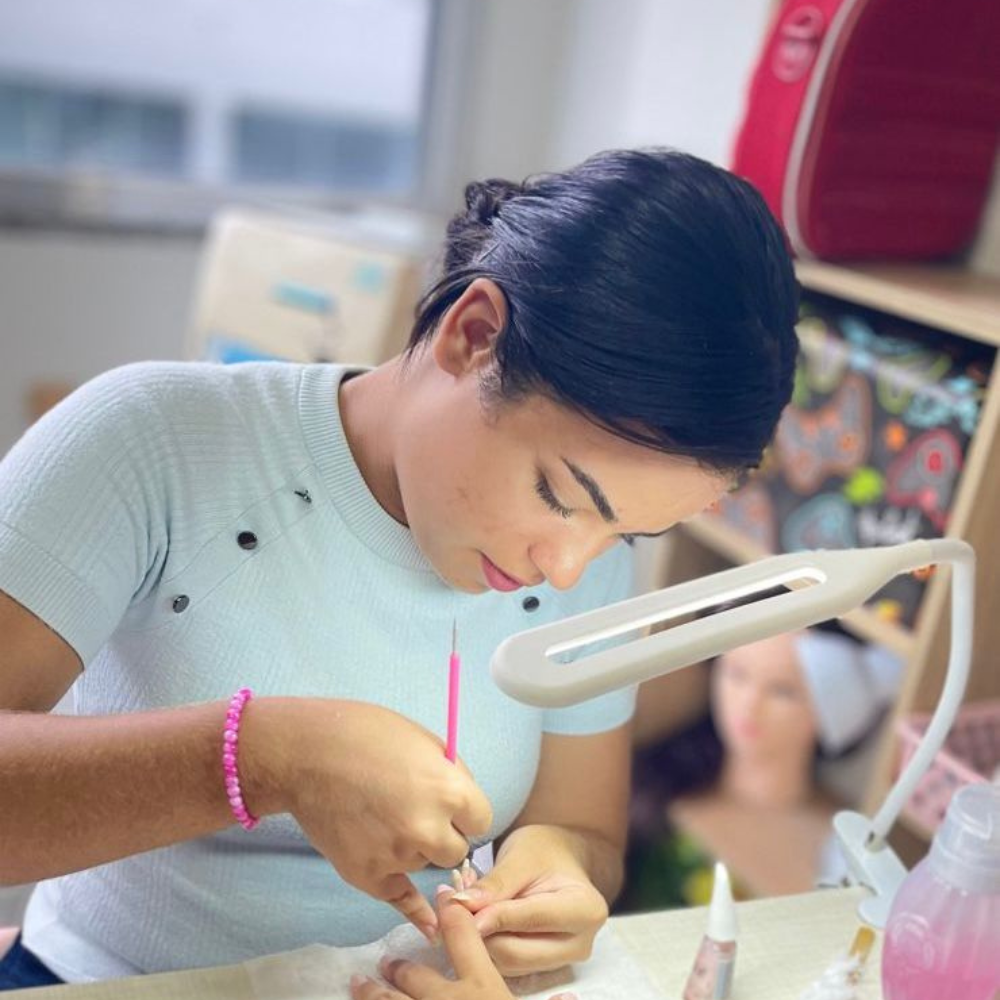 AD Academy - Cursos de beleza